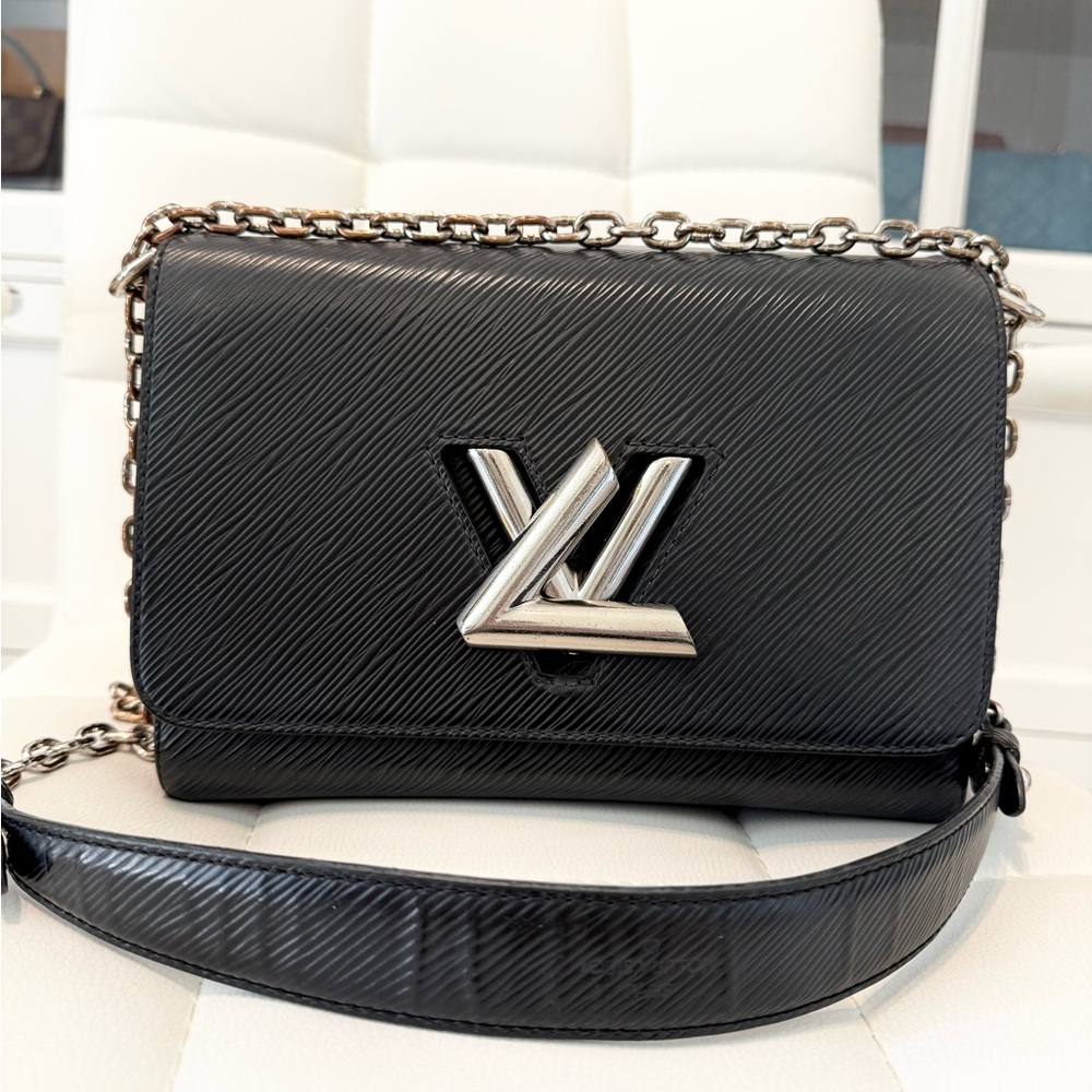 LOUIS VUITTON TWIST MM